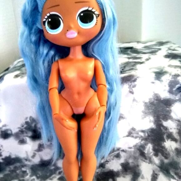 LOL Surprise Dolls OMG DOLL SNOWLICIOUS Big Sis Doll Nude Baby SNOW QUEEN GIRL - Picture 1 of 4
